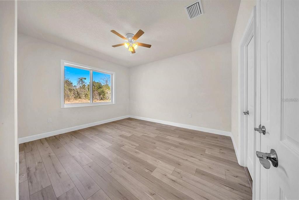 15062 Southwest 63rd Court Road Ocala, FL 34473 - Photo 24 of 37