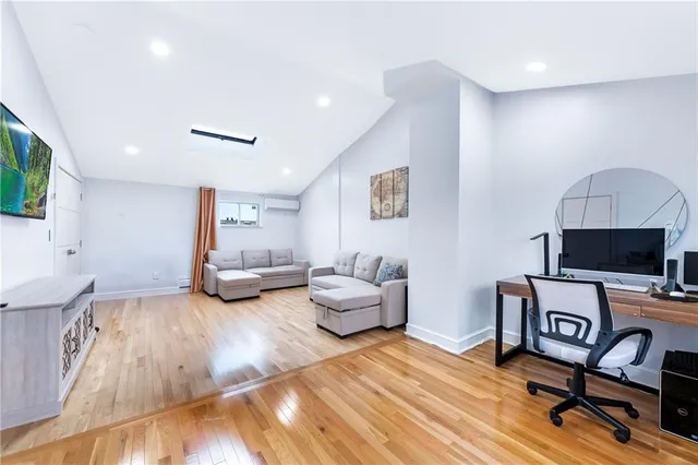 $729,000 | 15 Cove Lane, Unit 3C | Georgetown