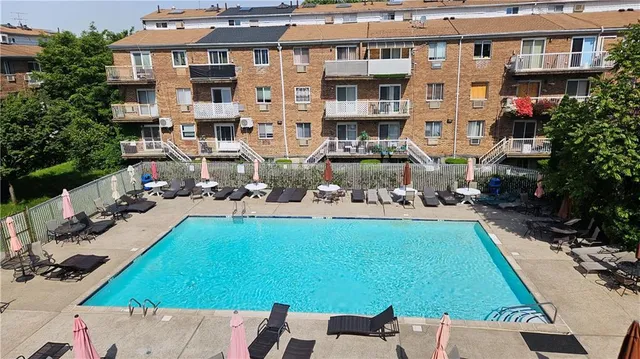 $729,000 | 15 Cove Lane, Unit 3C | Georgetown