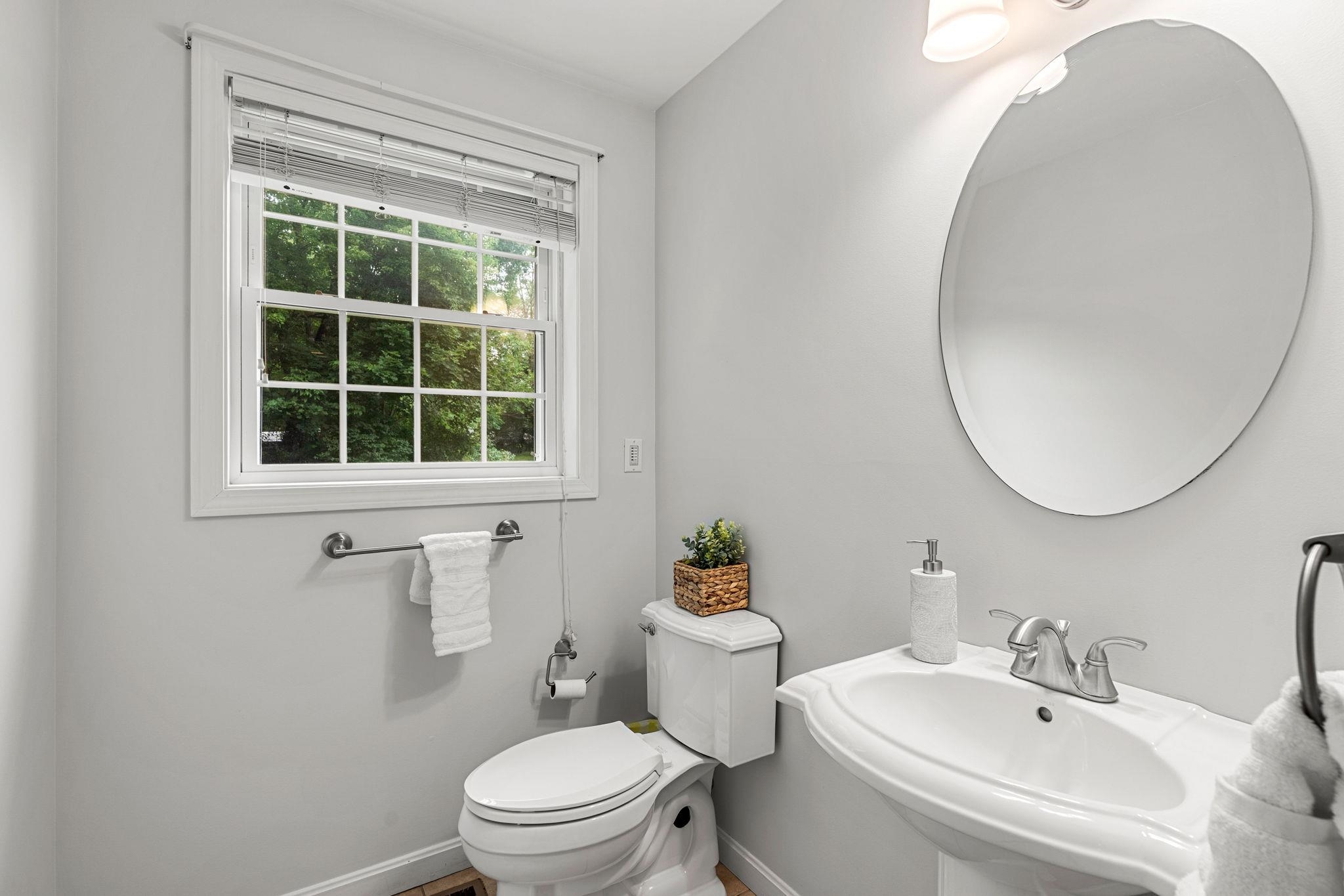 8 Leni Road Windham, NH 03087 - Photo 23 of 49 Gallery Image 23