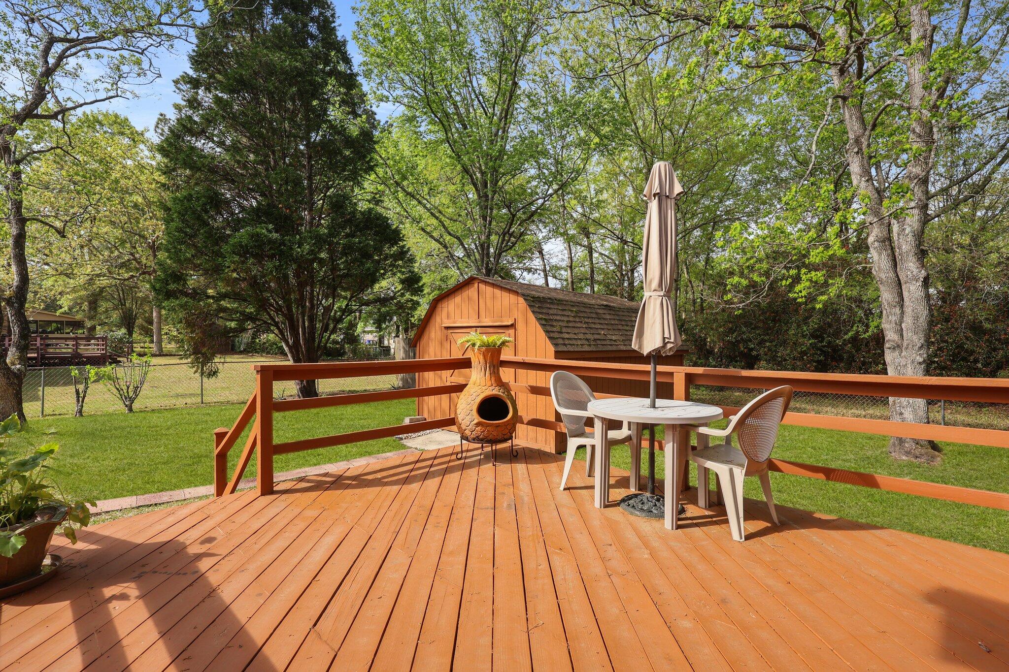 8147 Waltham Road North Charleston, SC 29406 - Photo 23 of 32 Deck off 3-season room
