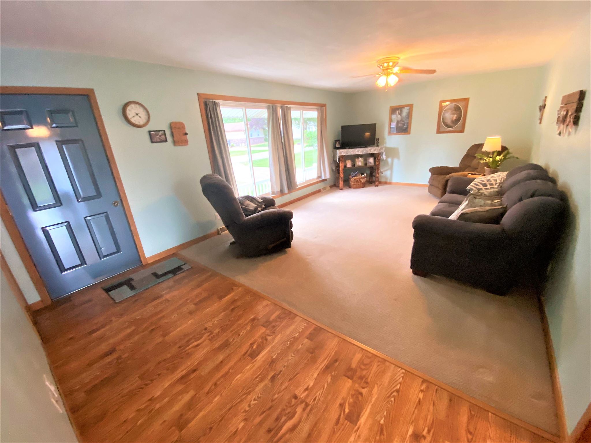 636 West 7th Street Flora, IL 62839 - Photo 11 of 49 Gallery Image 11