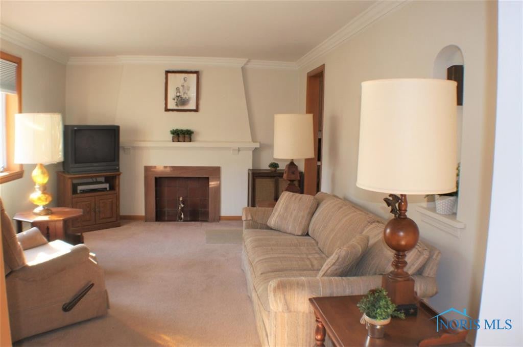 101 Rochelle Road Toledo, OH 43615 - Photo 7 of 30 Gallery Image 7