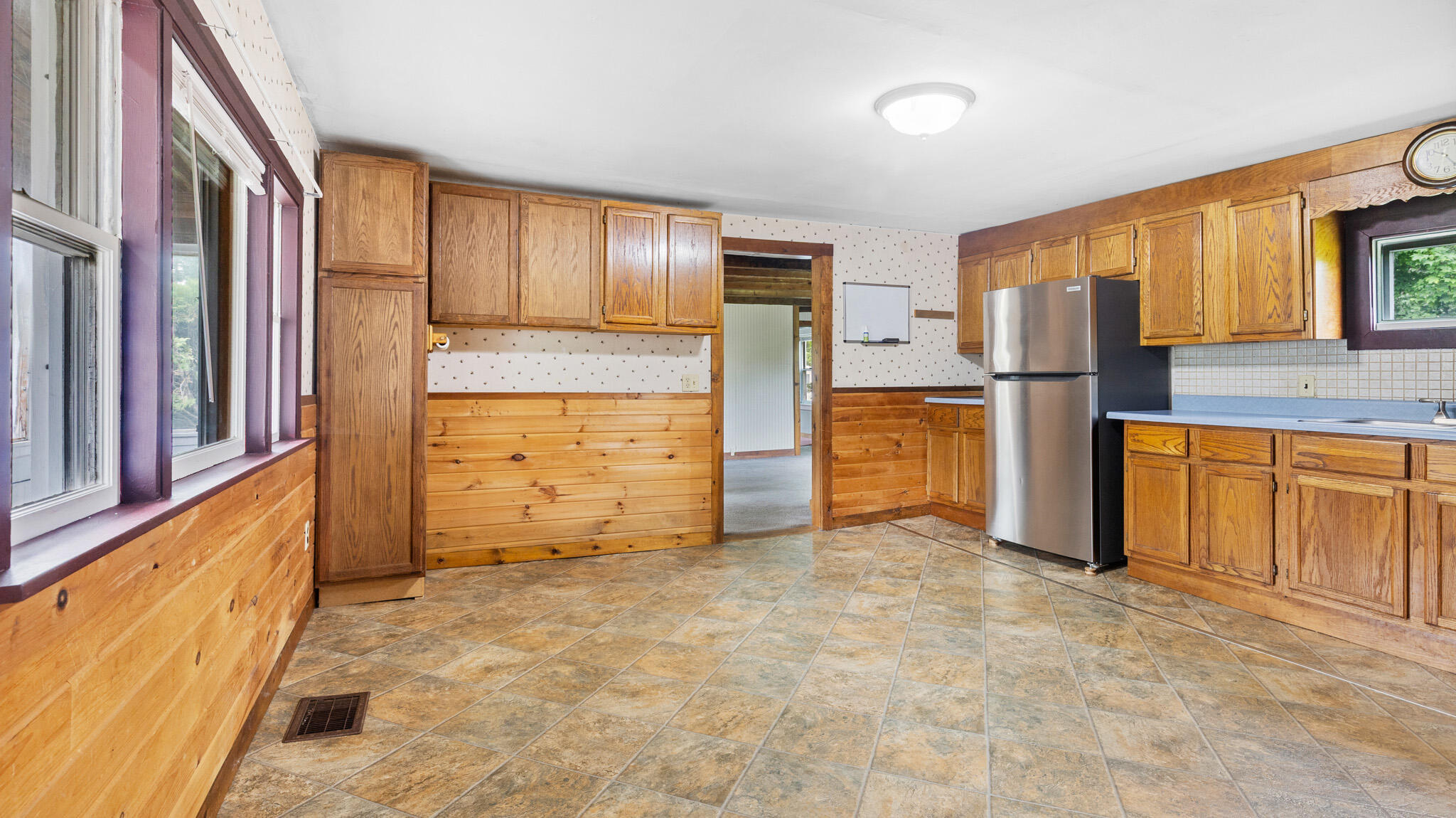 686 Canaan Road Pittsfield, ME 04967 - Photo 5 of 49 _MG_4184
