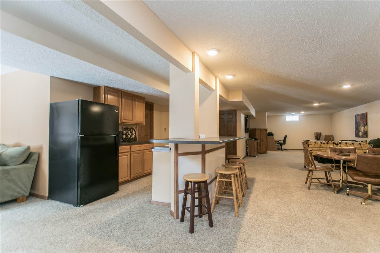 261 West 4th Street Riverside, IA 52327 - Photo 36 of 47 Gallery Image 36