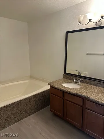 $1,095 | 1820 North Decatur Boulevard, Unit 201, Las Vegas, NV 89108