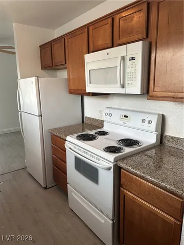 $1,095 | 1820 North Decatur Boulevard, Unit 201, Las Vegas, NV 89108