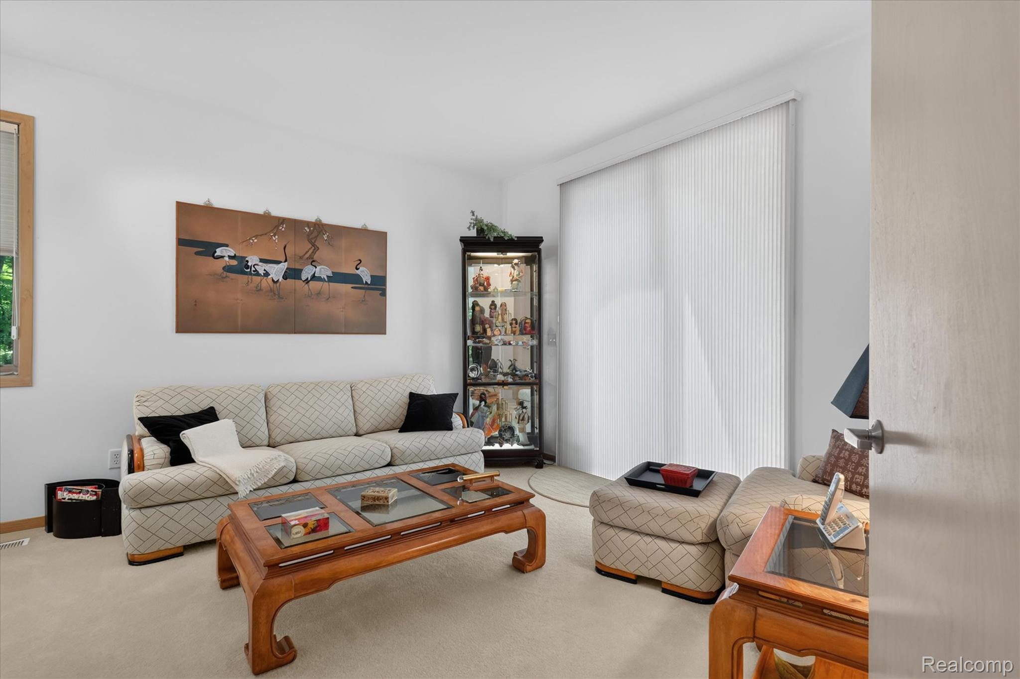 5388 Hartland Road Fenton, MI 48430 - Photo 18 of 74 19-5388-Hartland-Rd-WindowStill.jpg