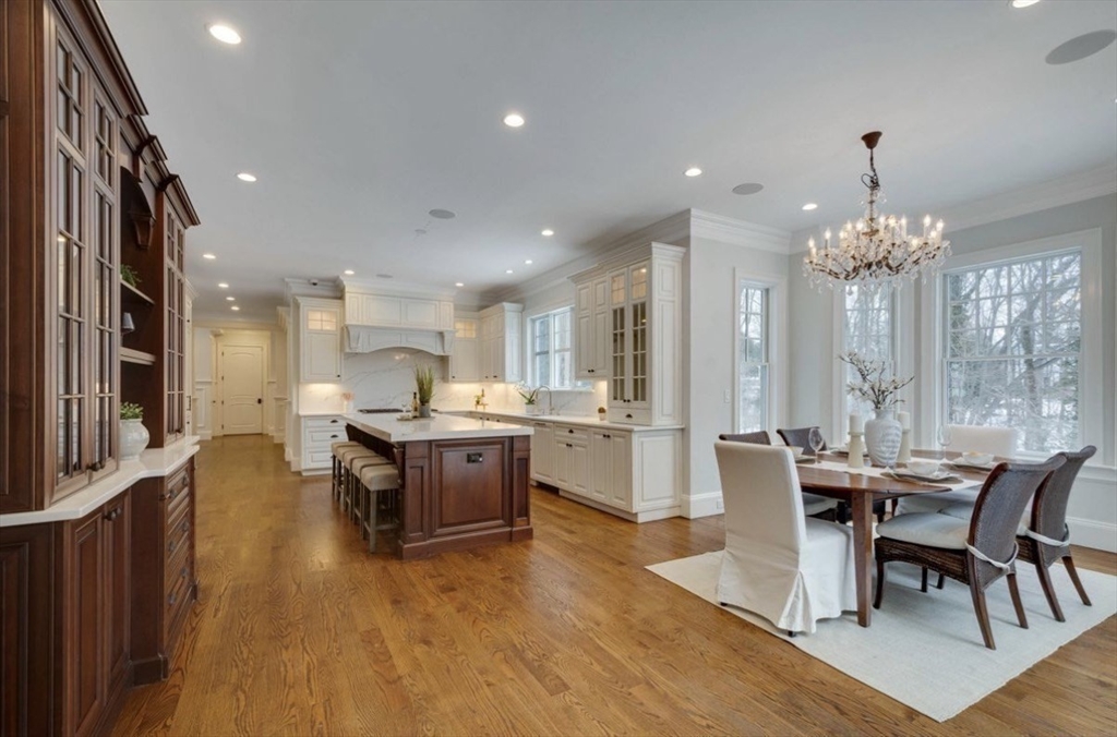 99 Old Colony Road Wellesley, MA 02481 - Photo 3 of 24