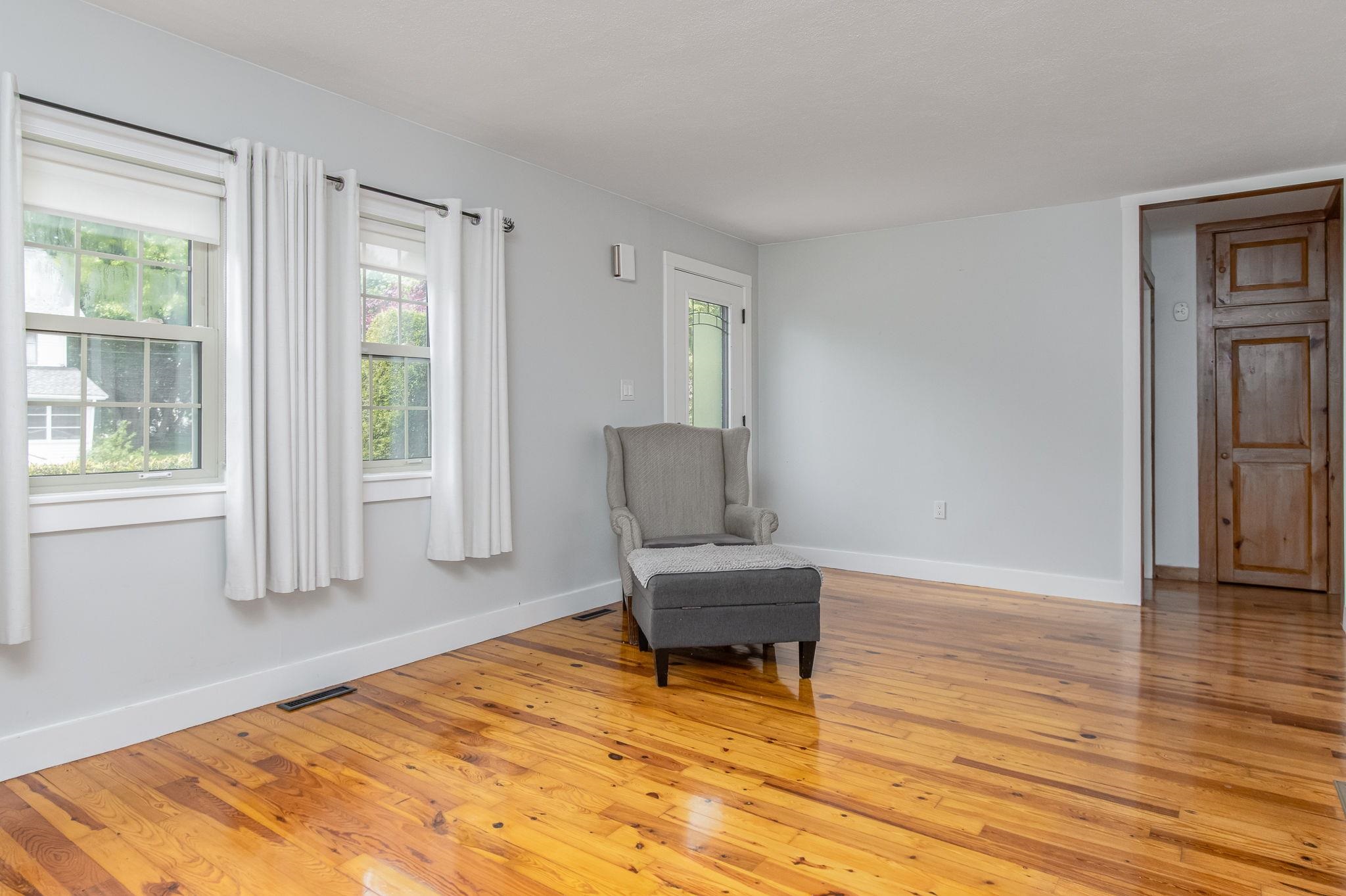 39 Dearborn Avenue Hampton, NH 03842 - Photo 20 of 48