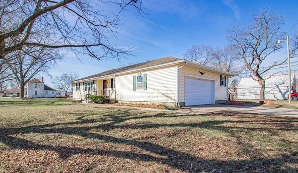 $237,500 | 306 North Lee Street, Leeton, MO 64761