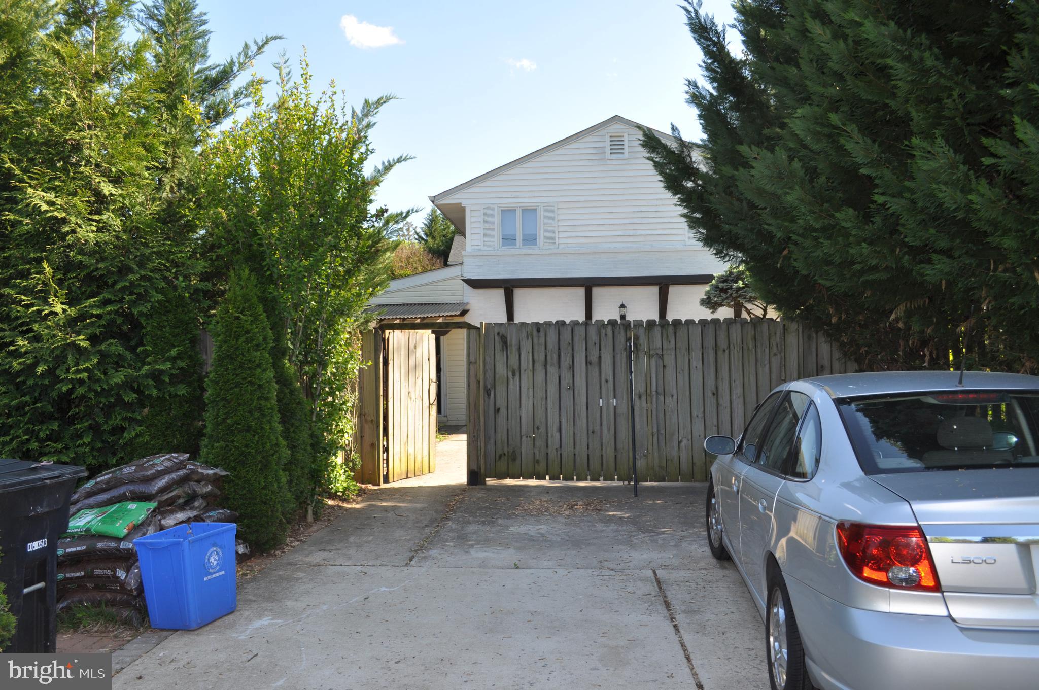6000 Greentree Road Bethesda, MD 20817 - Photo 13 of 18 Driveway & Garage