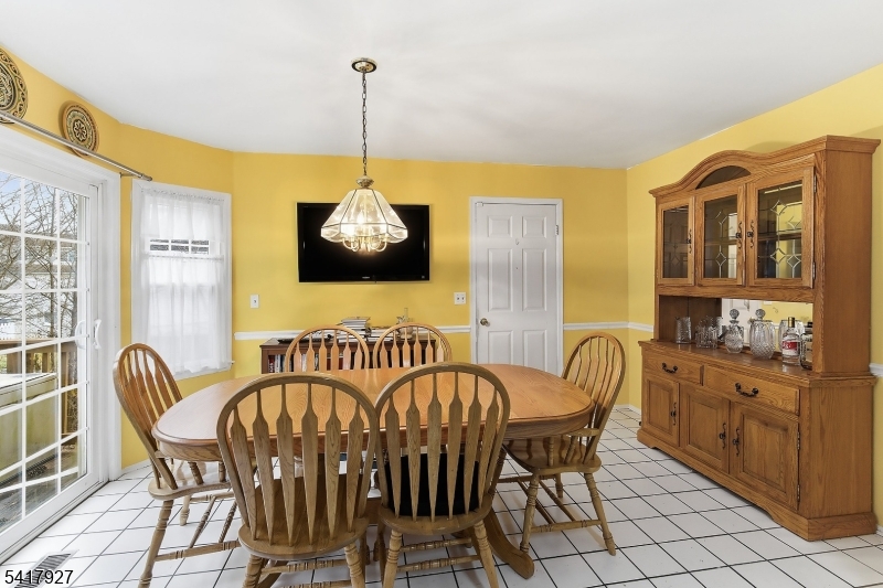 4 Crowel Road Hillsborough, NJ 08844 - Photo 17 of 38