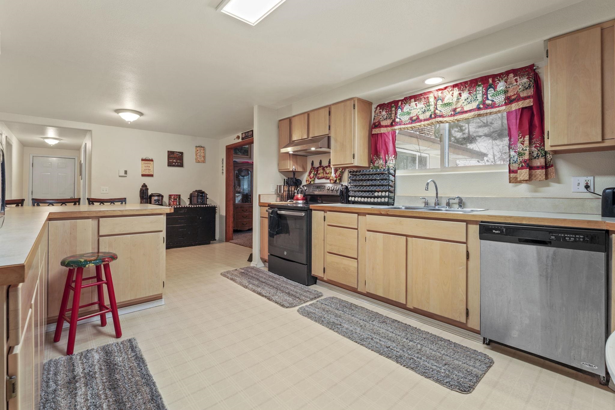 13122 Deer Valley Road Newport, WA 99156 - Photo 23 of 50