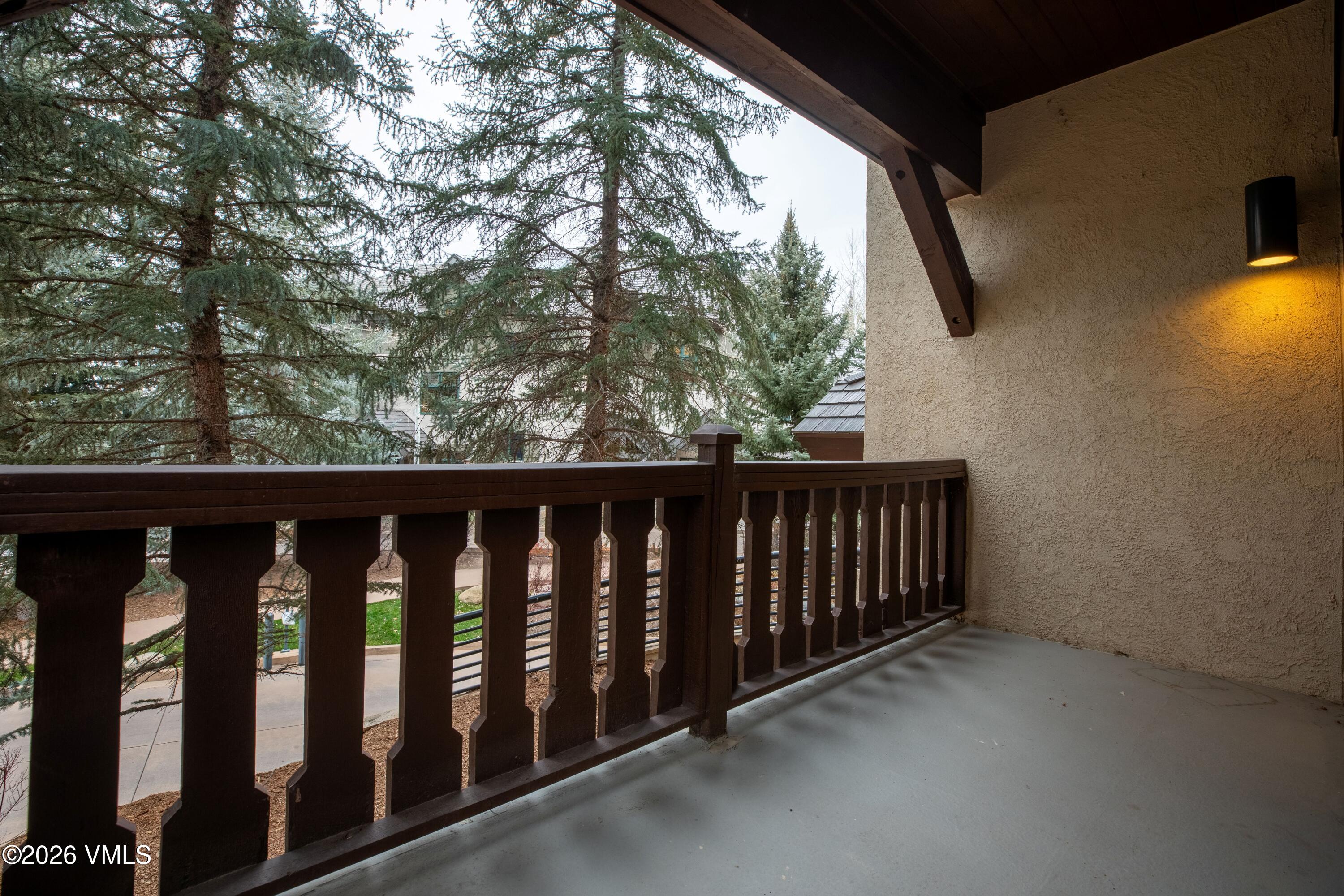 74 Cresta Road, Unit 101 Edwards, CO 81632 - Photo 11 of 25 2511_aspenwod_101_exterior_deck_b