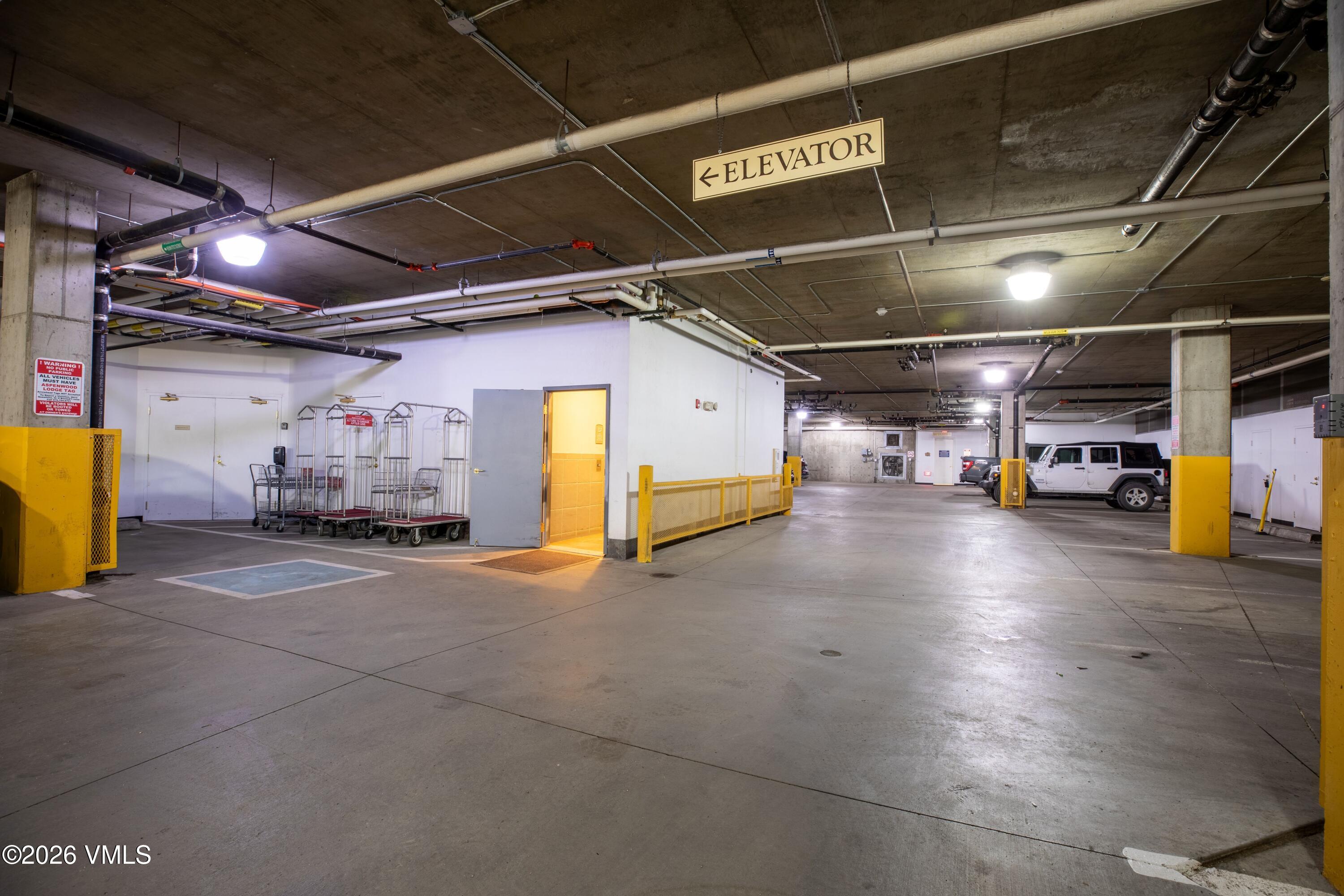 74 Cresta Road, Unit 101 Edwards, CO 81632 - Photo 14 of 25 2601_aspenwood_101_amenities_parking_b