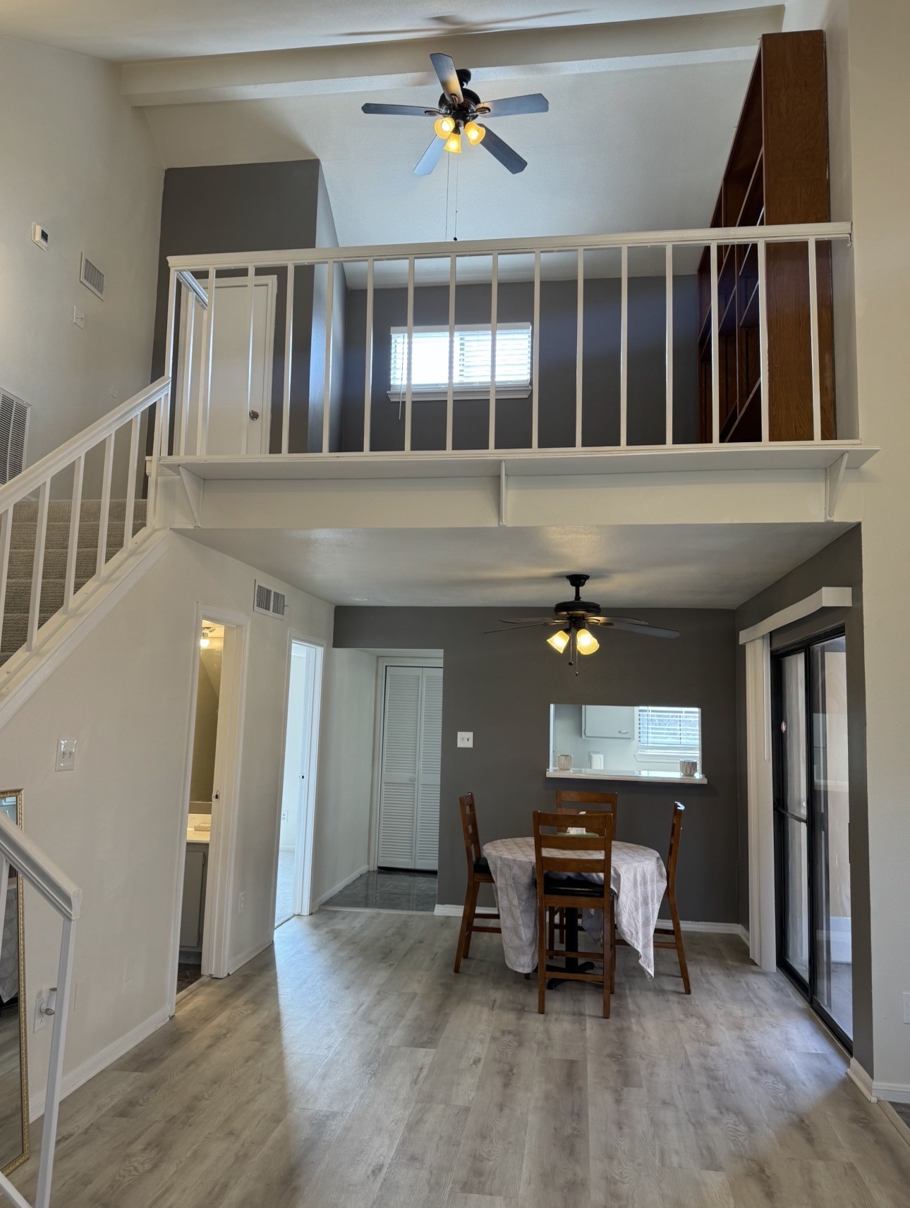 3130 Walnut Bend Lane, Unit 424 Houston, TX 77042 - Photo 2 of 26
