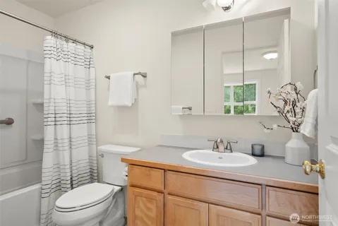 $1,390,000 | 5413 Welfare Avenue Northeast, Bainbridge Island, WA 98110
