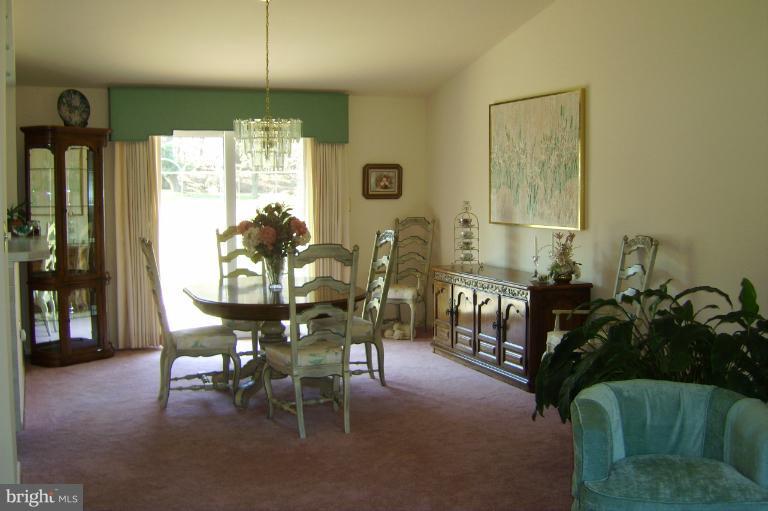 6 Eden Roc Court Baltimore, MD 21208 - Photo 10 of 30 Dining Room