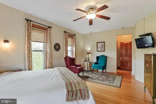 a view of an entryway front of a house