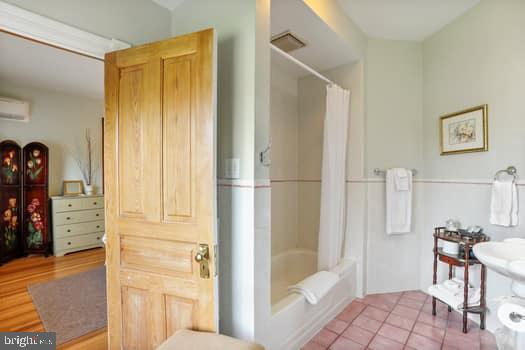 1090 Ragged Edge Road Chambersburg, PA 17202 - Photo 48 of 93 a bathroom with a tub and shower