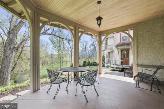 1090 Ragged Edge Road Chambersburg, PA 17202 - Photo 5 of 93