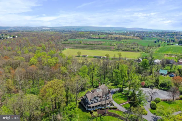 $1,995,000 | 1090 Ragged Edge Road, Chambersburg, PA 17202