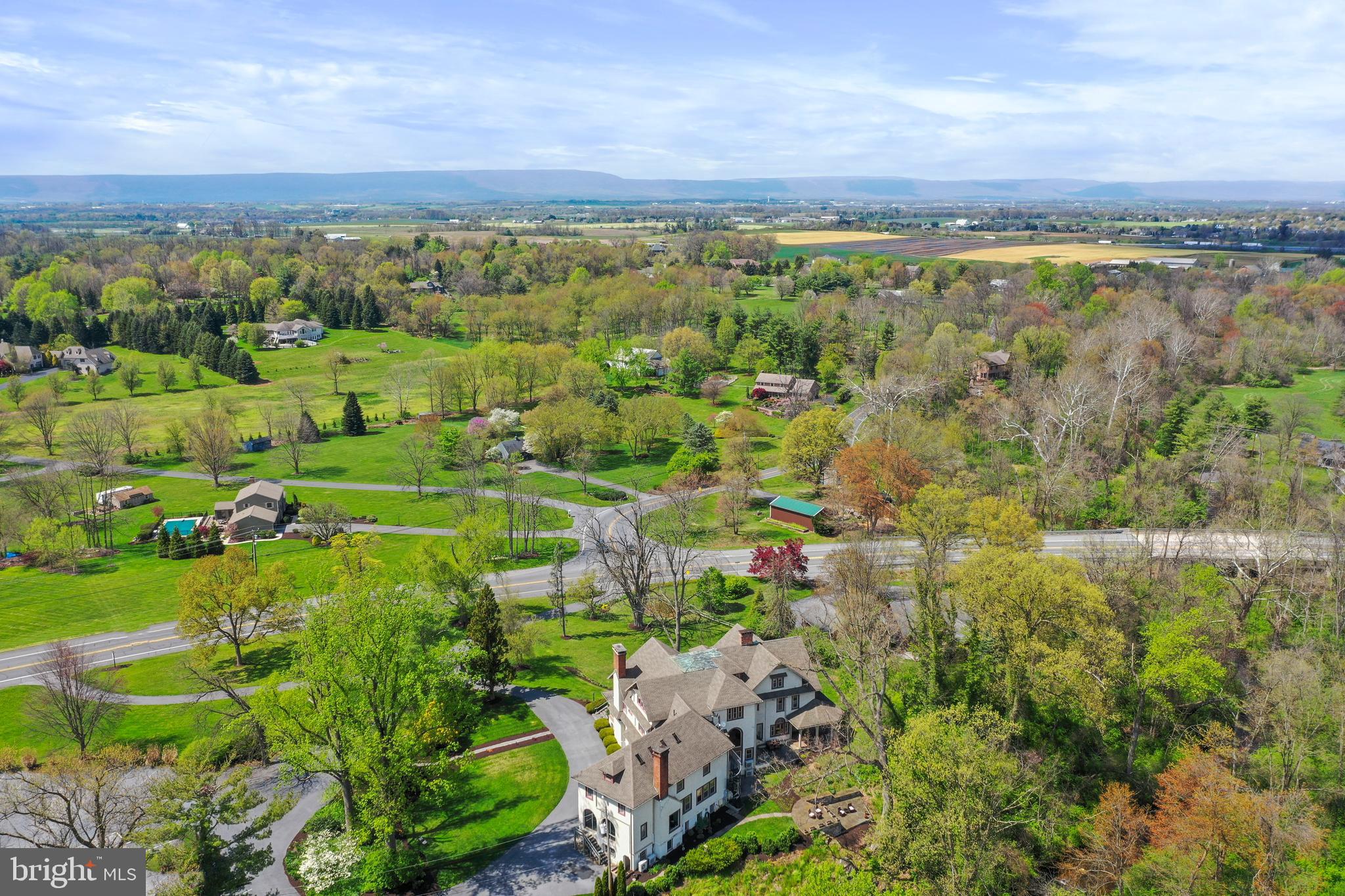 1090 Ragged Edge Road Chambersburg, PA 17202 - Photo 10 of 93