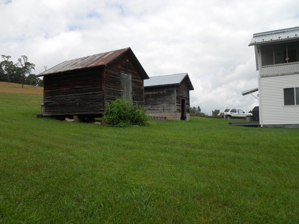 Lewis Road Ronceverte, WV 24970 - Photo 16 of 25 historical buildings2