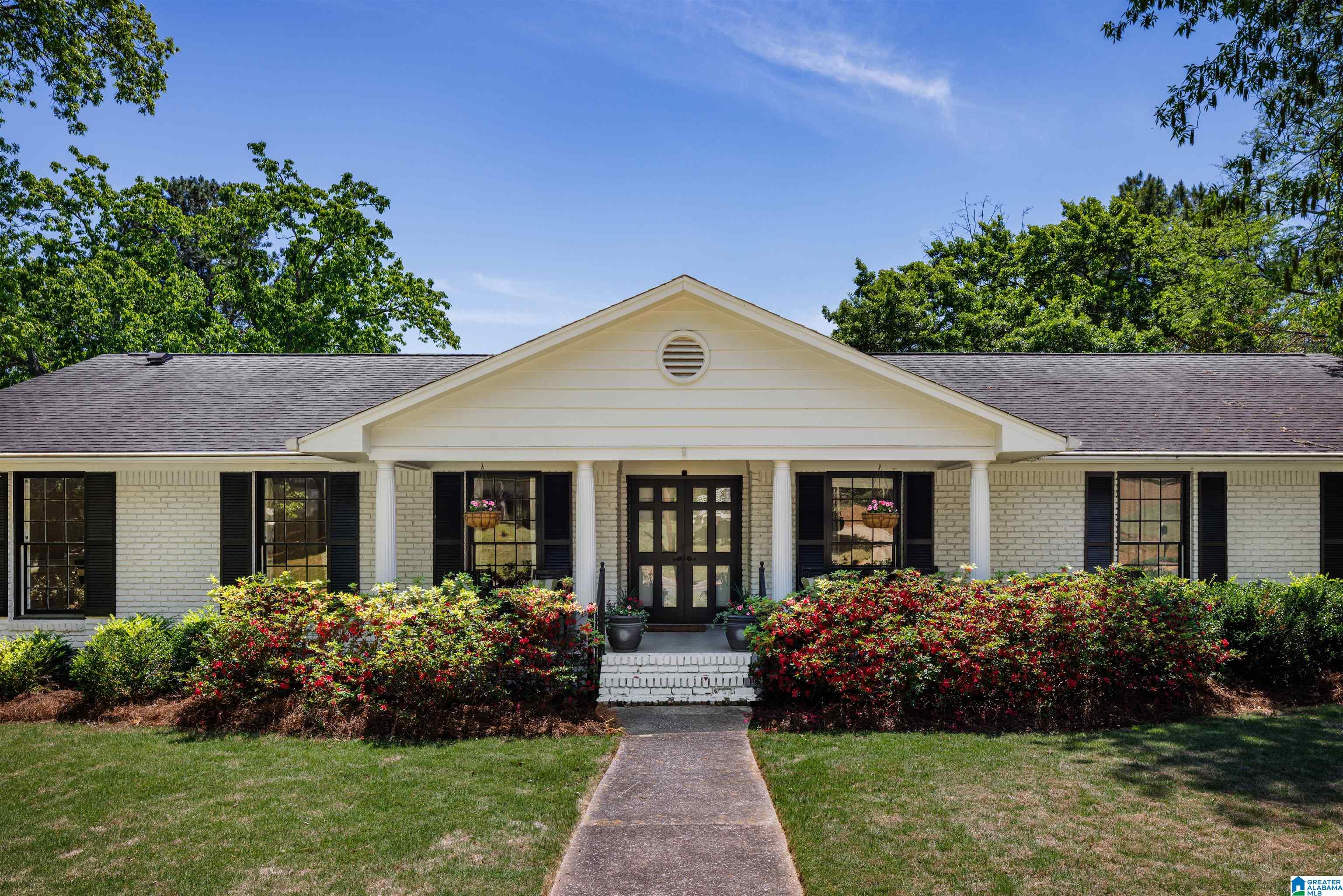 3871 Spring Valley Road Birmingham, AL 35223 - Photo 4 of 62