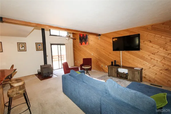 $1,800 | 42709 Alta Vista Avenue, Big Bear Lake, CA 92315