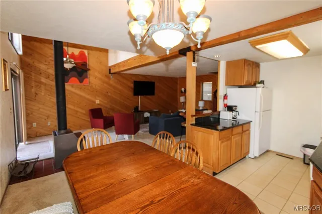 $1,800 | 42709 Alta Vista Avenue, Big Bear Lake, CA 92315