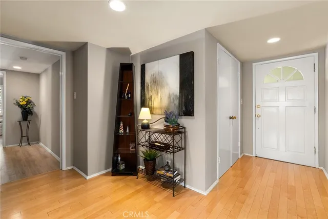 $999,000 | 950 South Orange Grove Boulevard, Pasadena, CA 91105