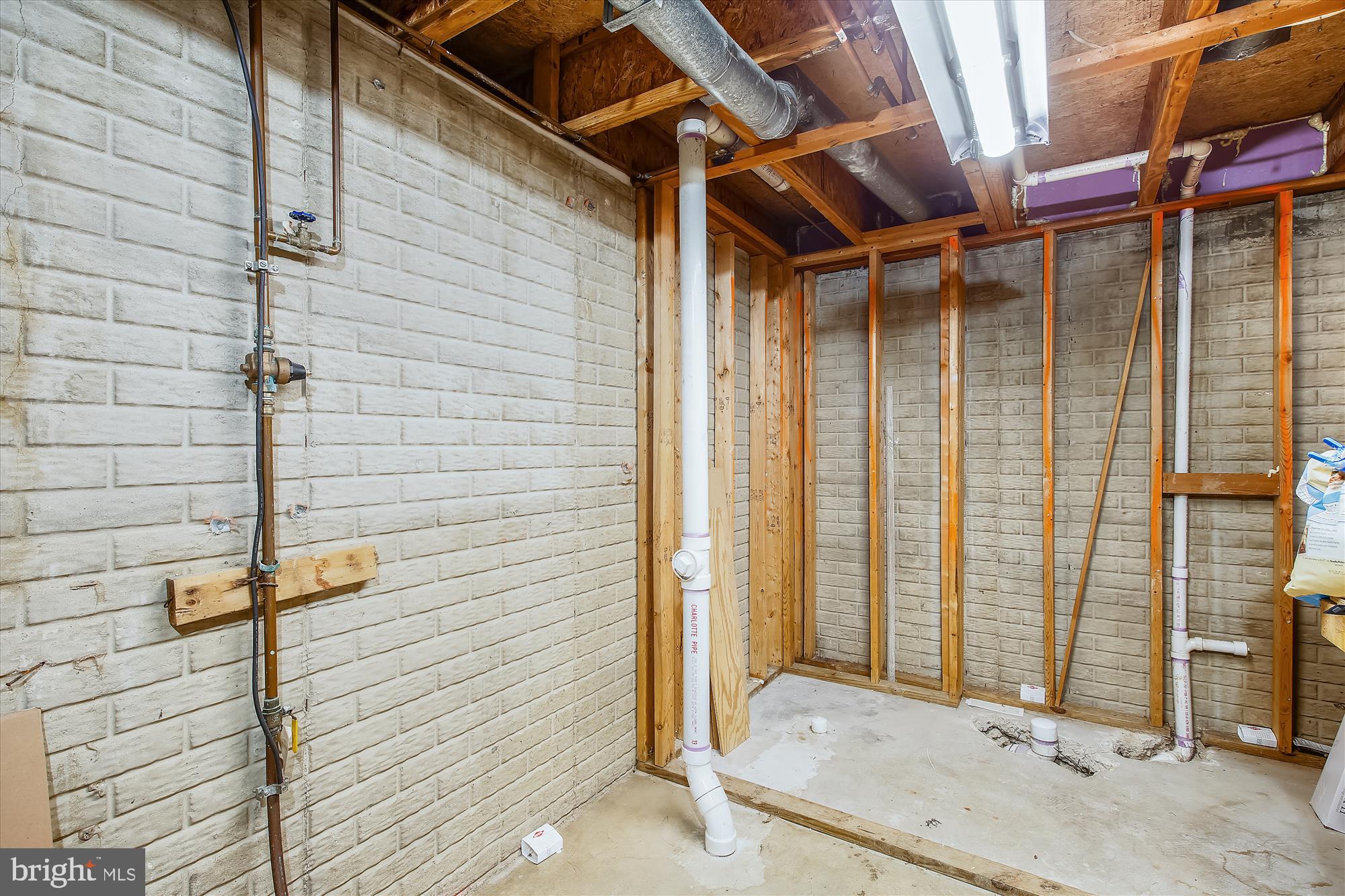 8476 Springfield Oaks Drive Springfield, VA 22153 - Photo 46 of 56 Gallery Image 46