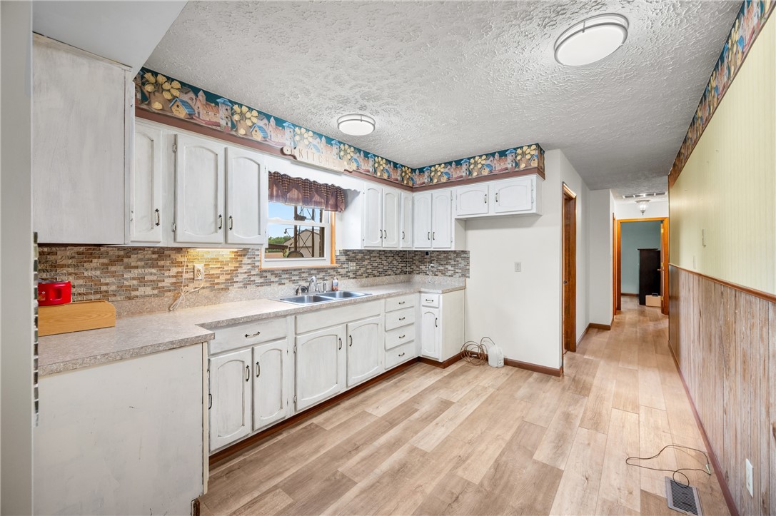 148 East Steidl Road Paris, IL 61944 - Photo 2 of 32