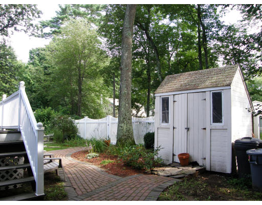8 Alnette Road Merrimac, MA 01860 - Photo 4 of 26 Gallery Image 4