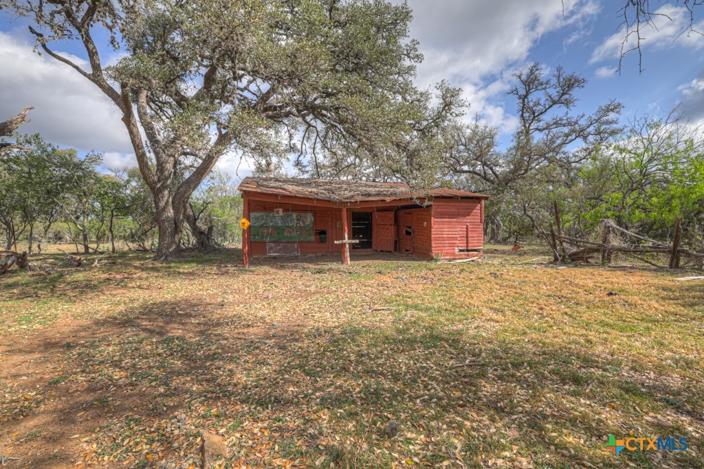 2525 Hugo Road San Marcos, TX 78666 - Photo 28 of 33