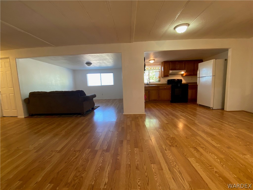 747 Davis Road Golden Valley, AZ 86413 - Photo 23 of 40 Gallery Image 23