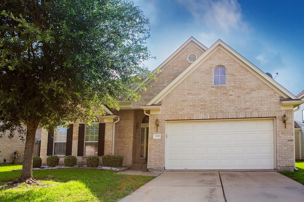 2930 Westerfield Lane Houston, TX 77084 - Photo 2 of 22 Two car garage and private driveway for plenty of parking.