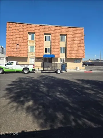 $850 | 305 North 10th Street, Unit 31, Las Vegas, NV 89101