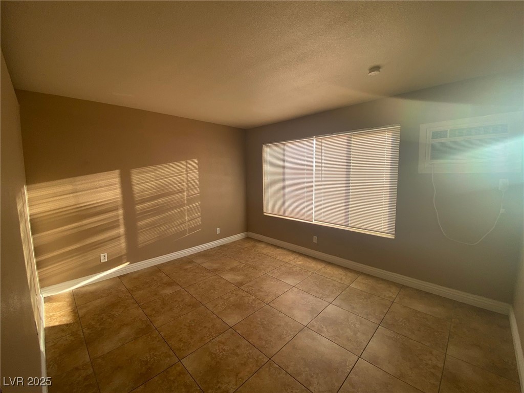 305 North 10th Street, Unit 31 Las Vegas, NV 89101 - Photo 8 of 18