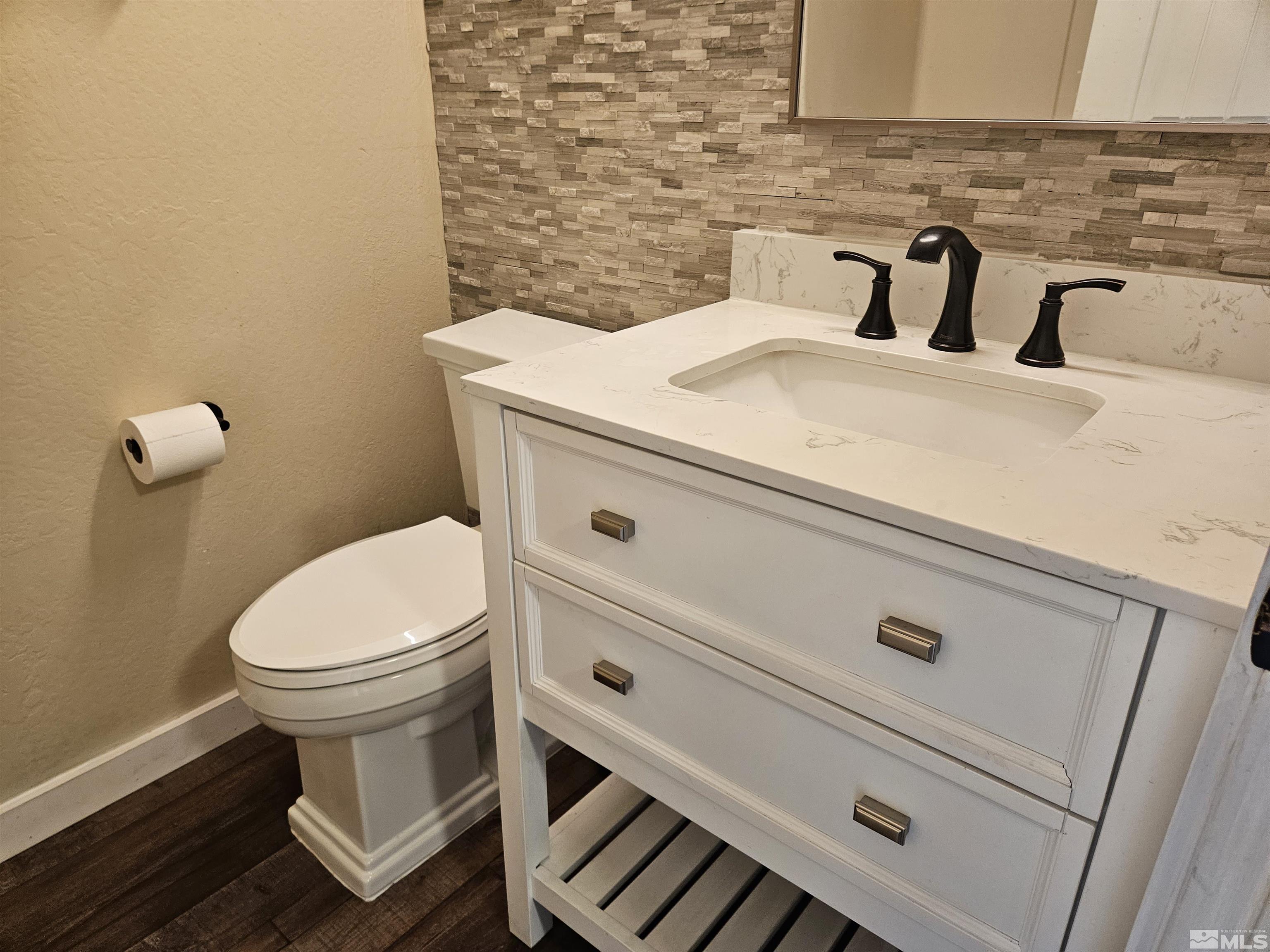 4626 Rio Poco Road, Unit B Reno, NV 89502 - Photo 5 of 30 Photo 5