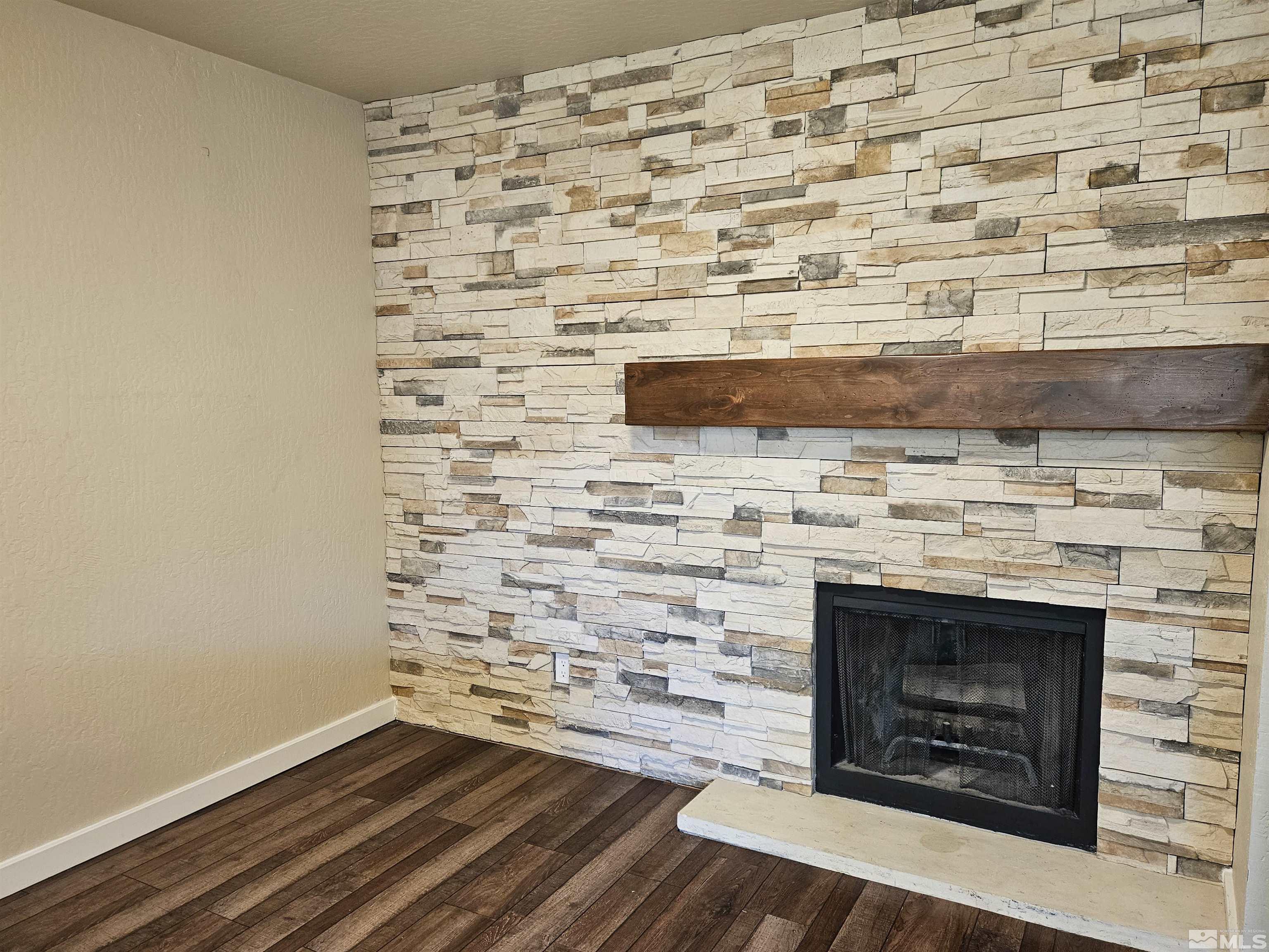 4626 Rio Poco Road, Unit B Reno, NV 89502 - Photo 10 of 30 Photo 10
