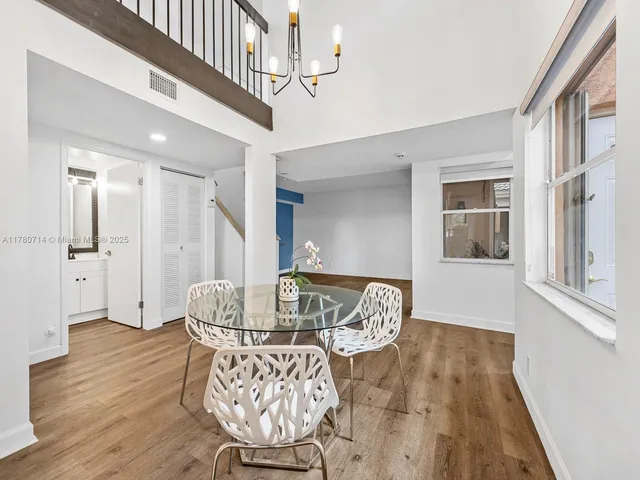 $2,500 | 3239 Northwest 44th Street, Unit 6, Oakland Park, FL 33309