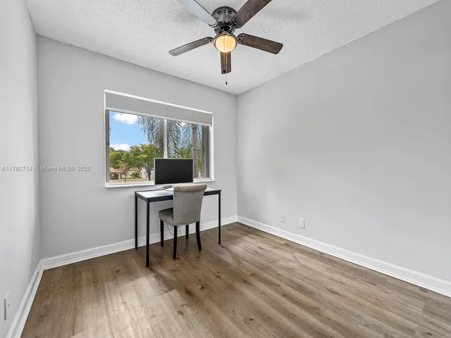 $2,500 | 3239 Northwest 44th Street, Unit 6, Oakland Park, FL 33309