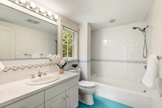 $2,245,000 | 2380 Massachusetts Avenue, Lexington, MA 02421