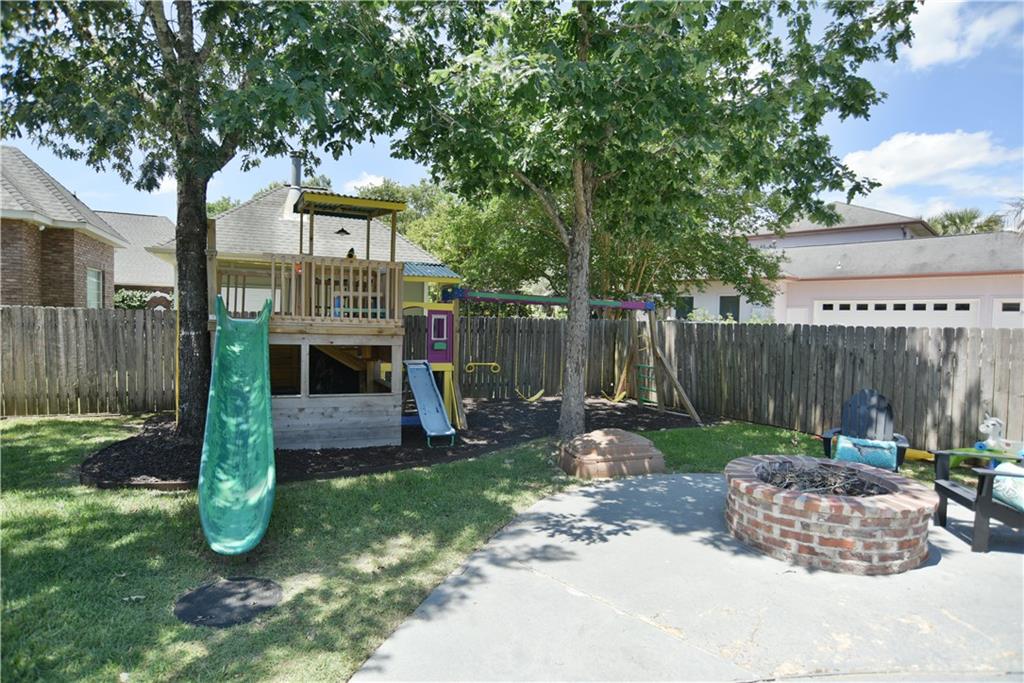 227 Lansdowne Drive Slidell, LA 70461 - Photo 35 of 40