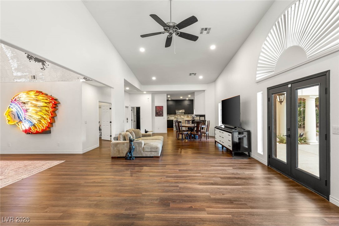 7185 Ranchito Circle Las Vegas, NV 89120 - Photo 11 of 68