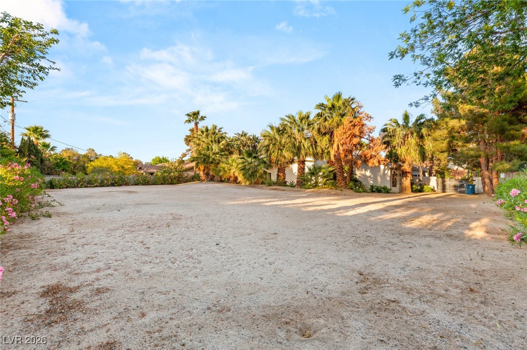 7185 Ranchito Circle Las Vegas, NV 89120 - Photo 50 of 68