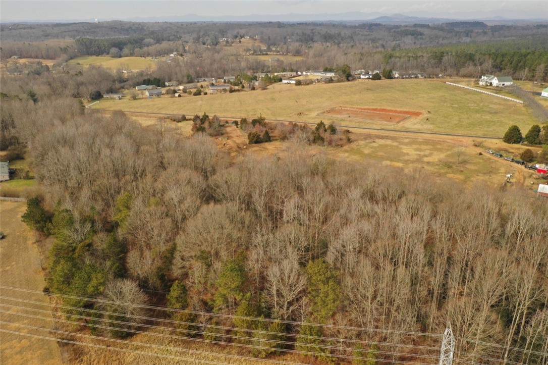 963 Winding Creek Road Liberty, SC 29657 - Photo 6 of 25 Gallery Image 6